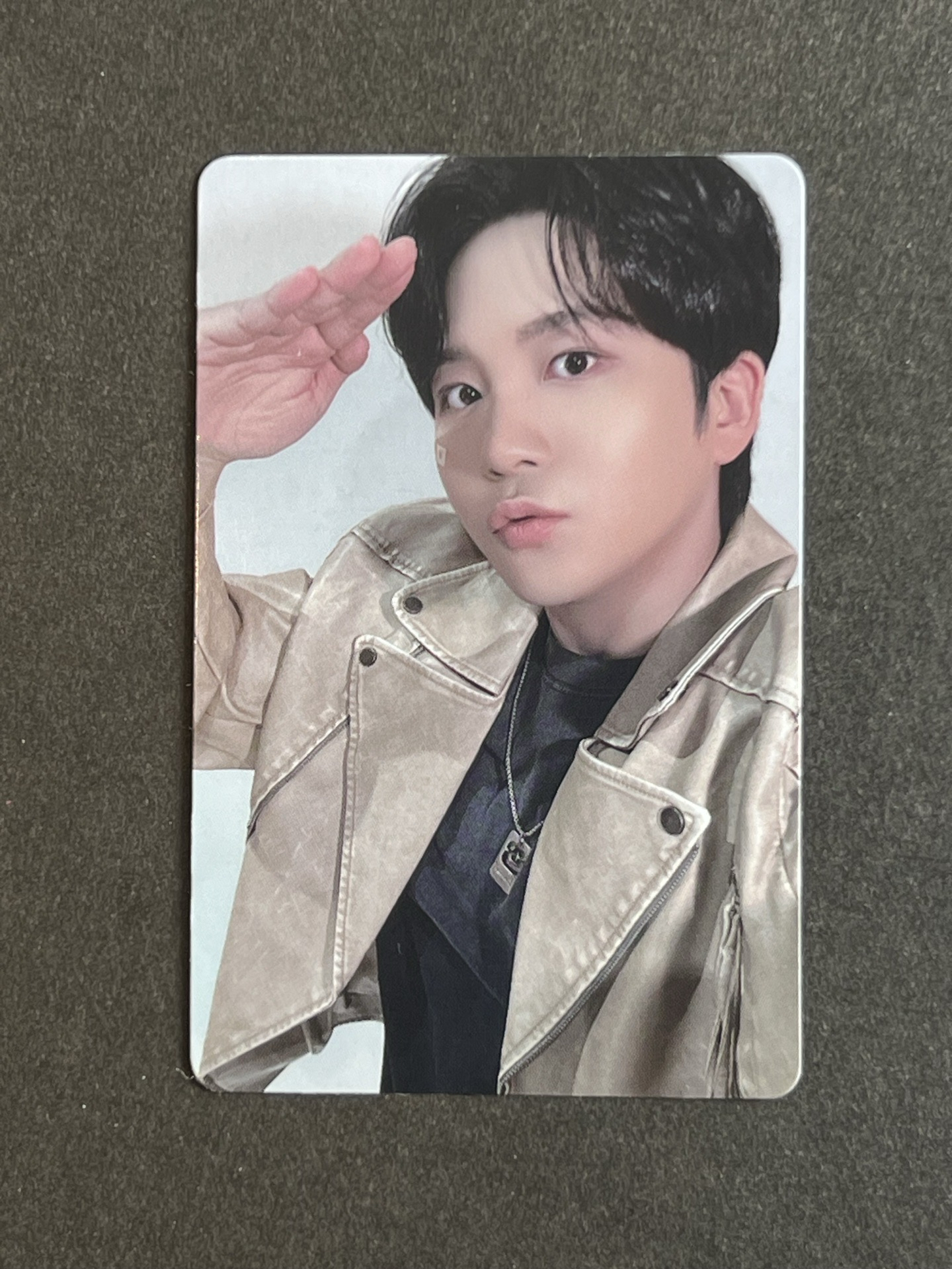 Aniteez Treasure 滿額卡：人間量角器鍾