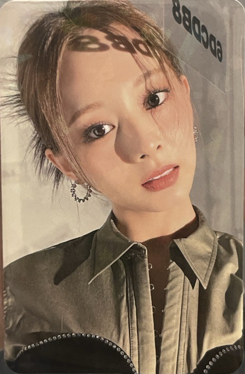 BETWEEN 1&2 sw 特典卡