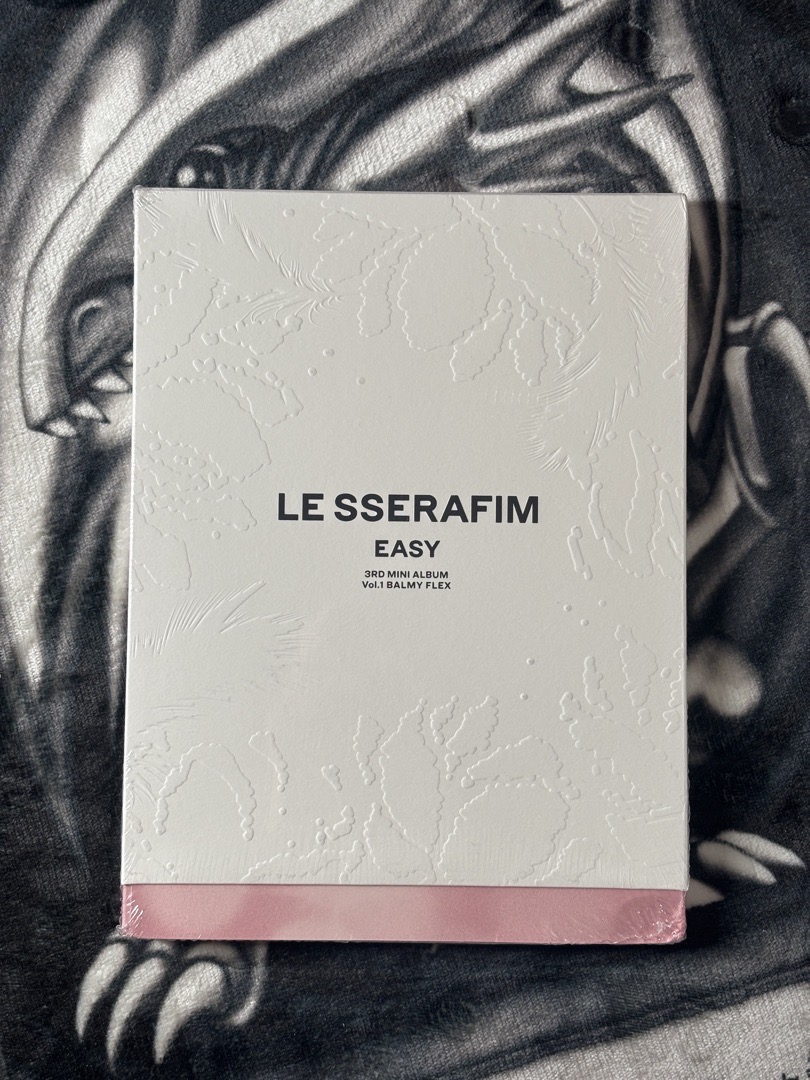 LE SSERAFIM EASY 一般版 未拆專 三本一套🔆