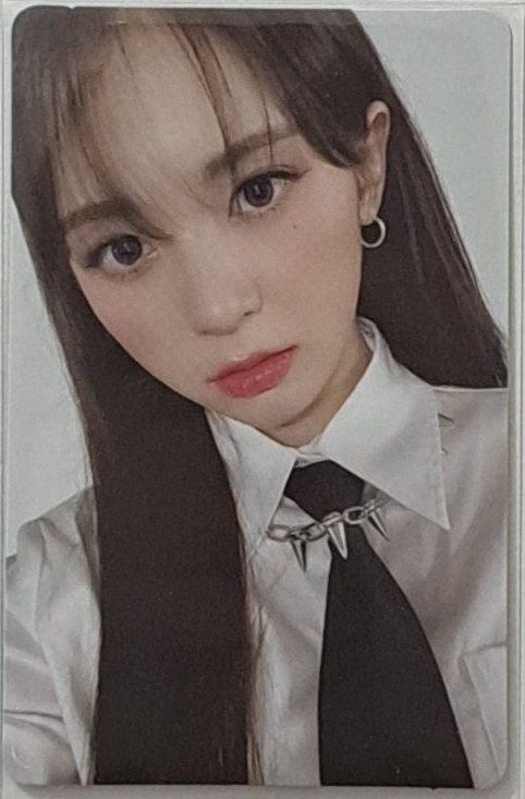 Kep1er 坂本舞白 trouble shooter midnight ver.專卡