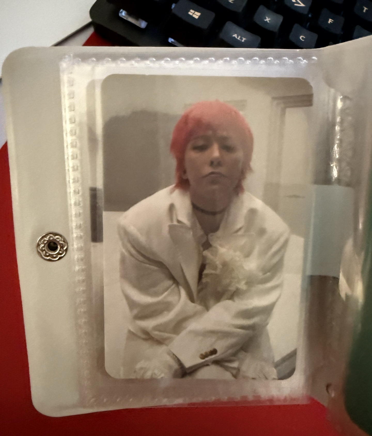 Übermensch粉專小卡