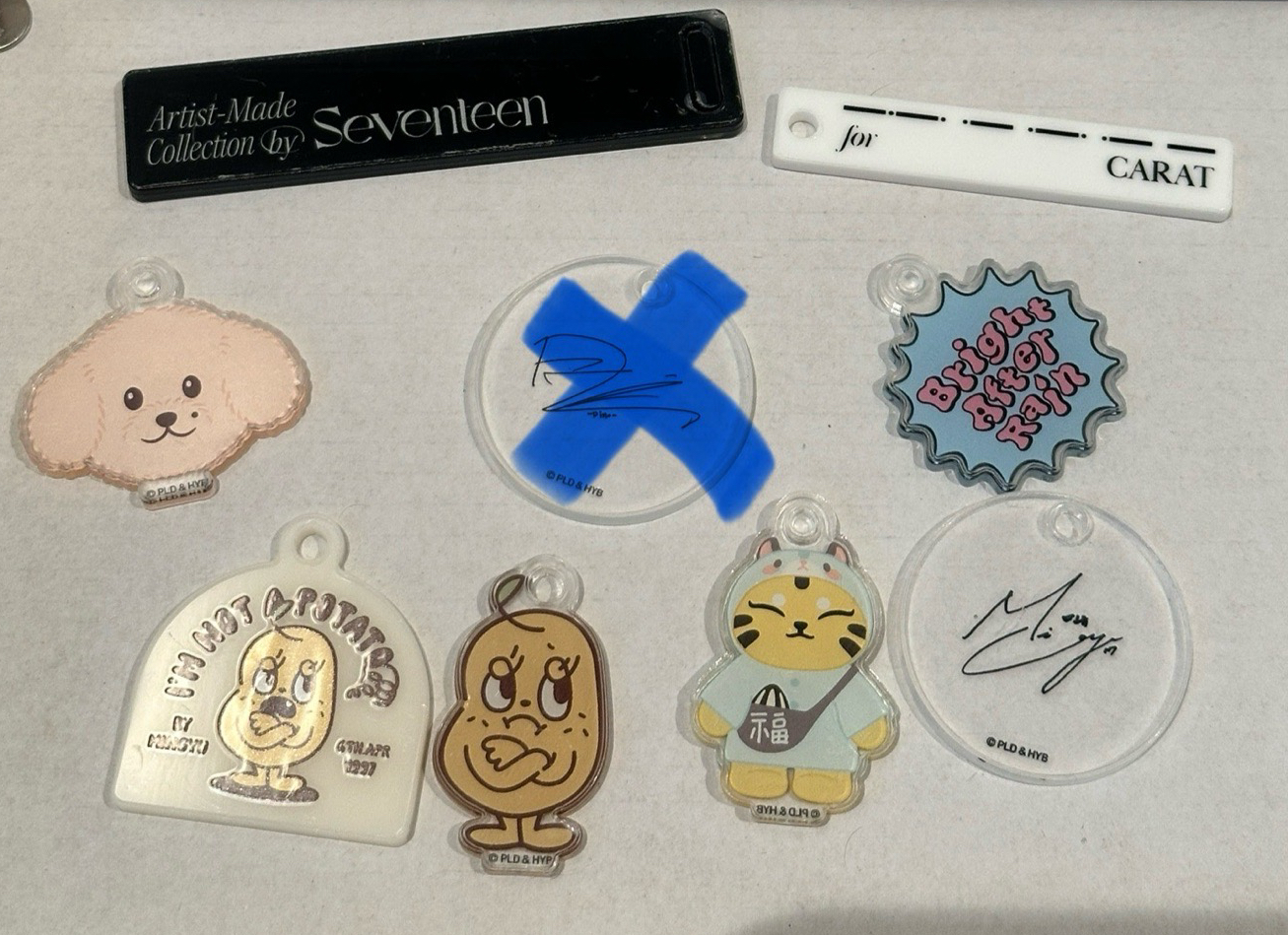 SEVENTEEN 台北快閃店 Artist Made吊飾壓克力