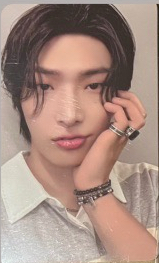 第二週卡包-托臉旼