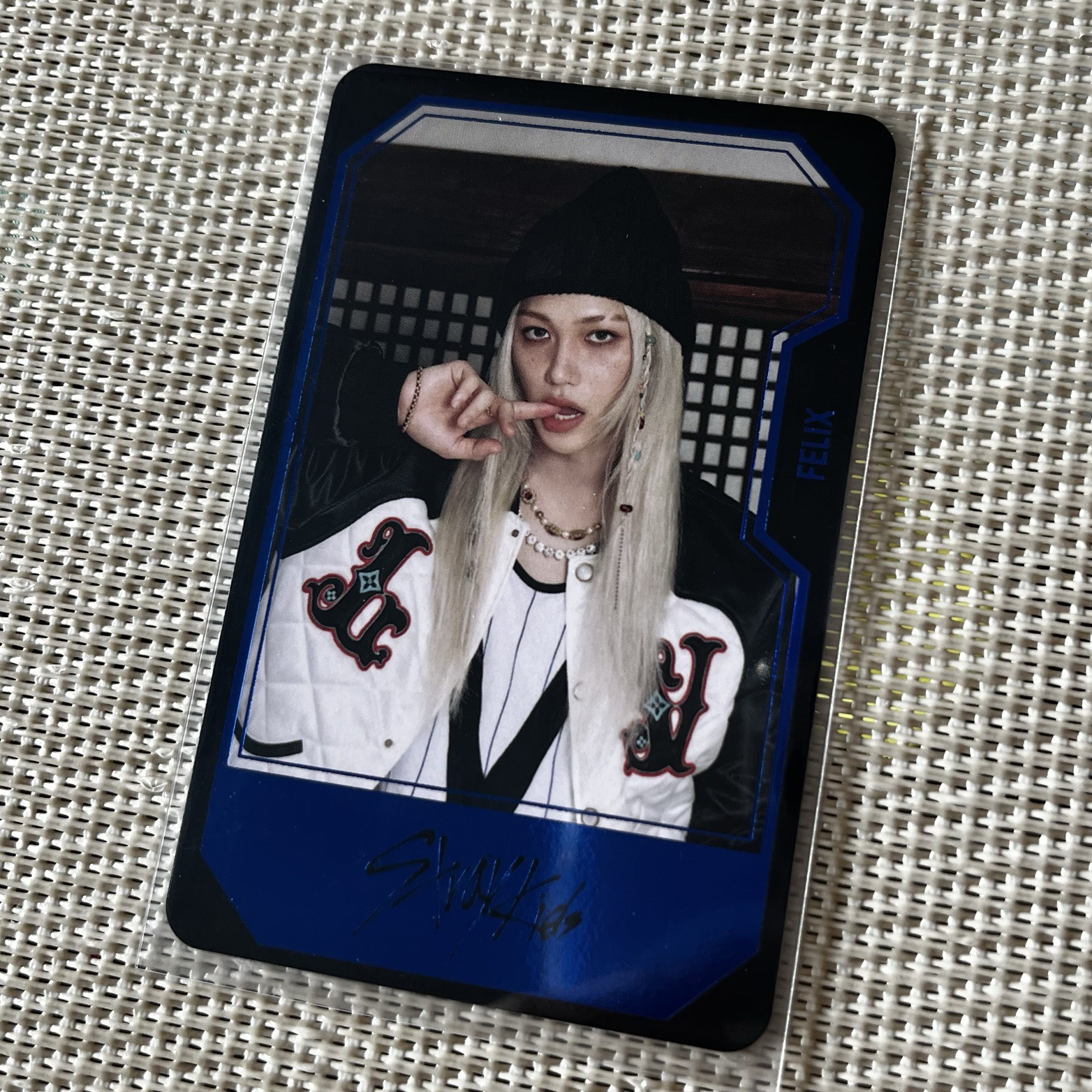 合 限量專卡 菲/寅/燦/彬