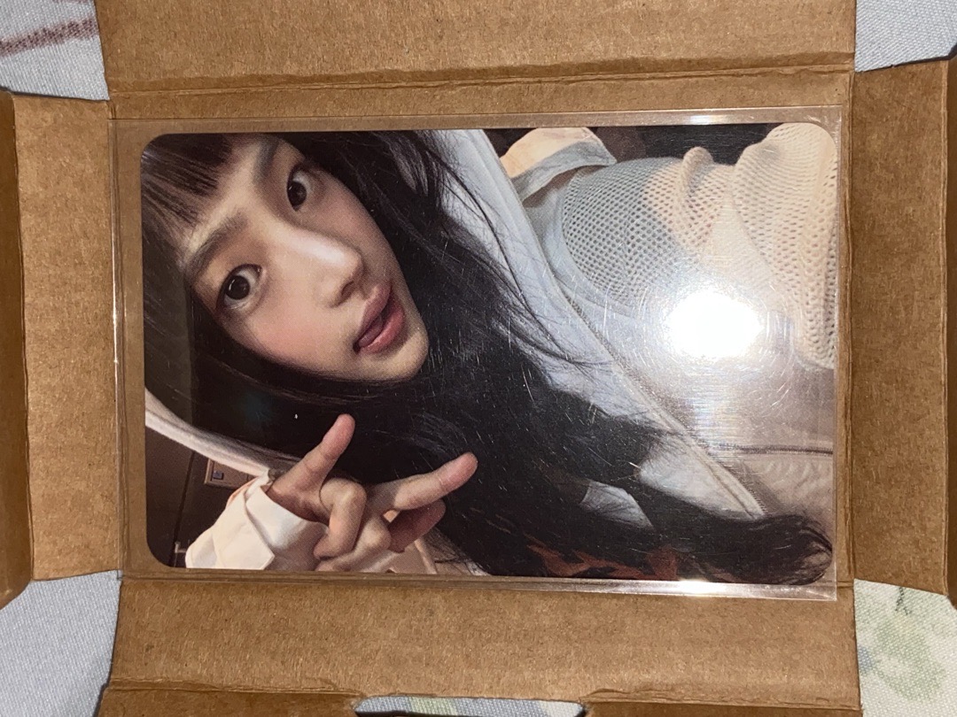 Minji supernatural 日專團封專卡