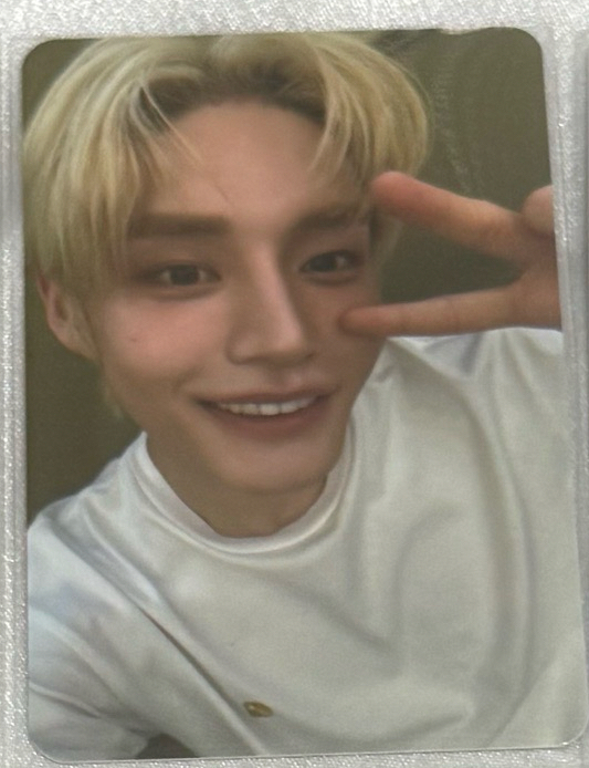 ZB1 金地雄 唇膏卡1.0