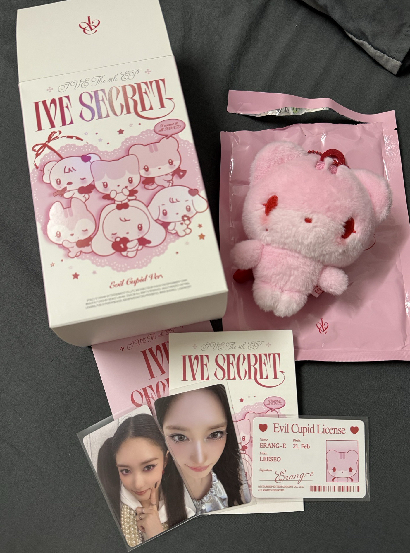 最低低價！瑞娃 贈一張特典 購買要記得在賣便按確定 