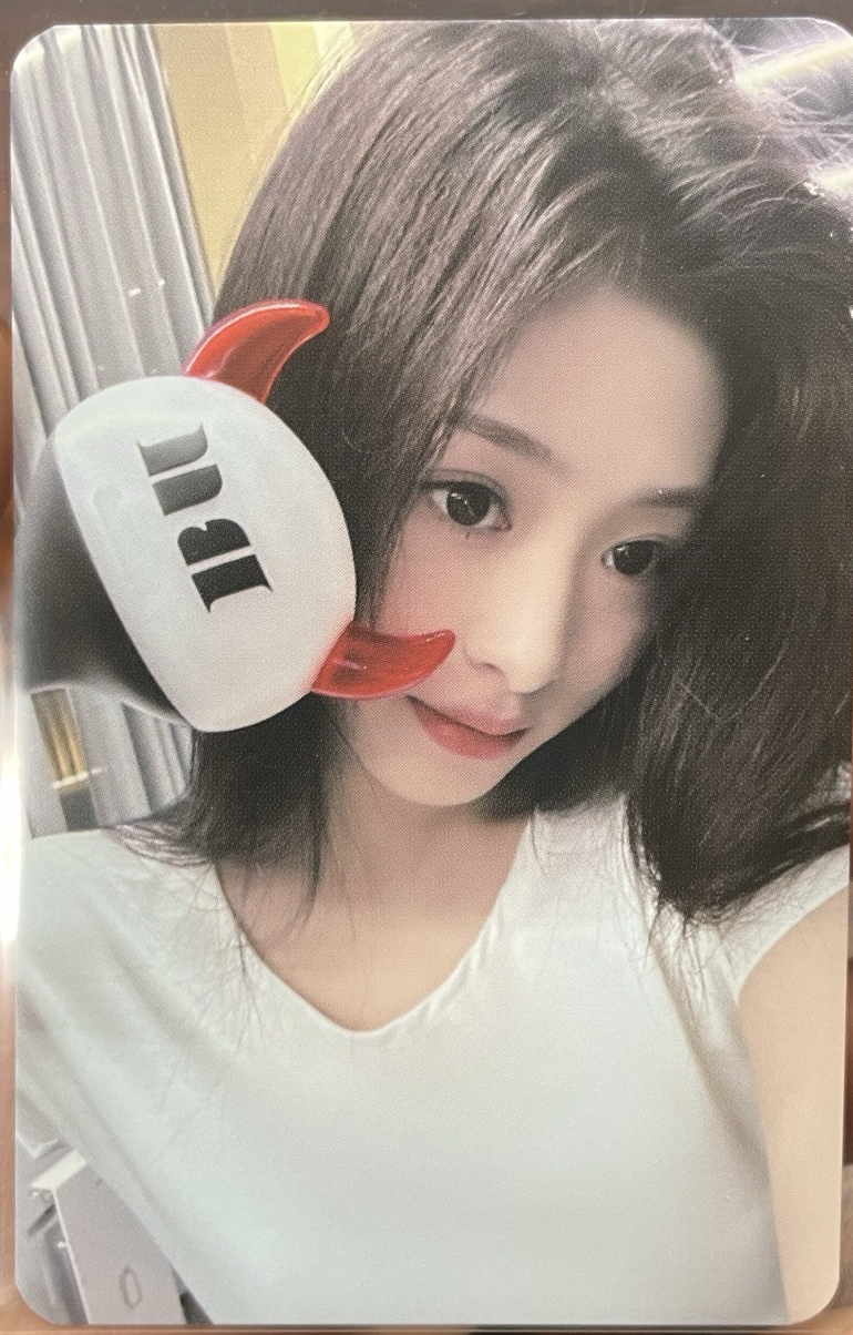 babymonster 手燈卡