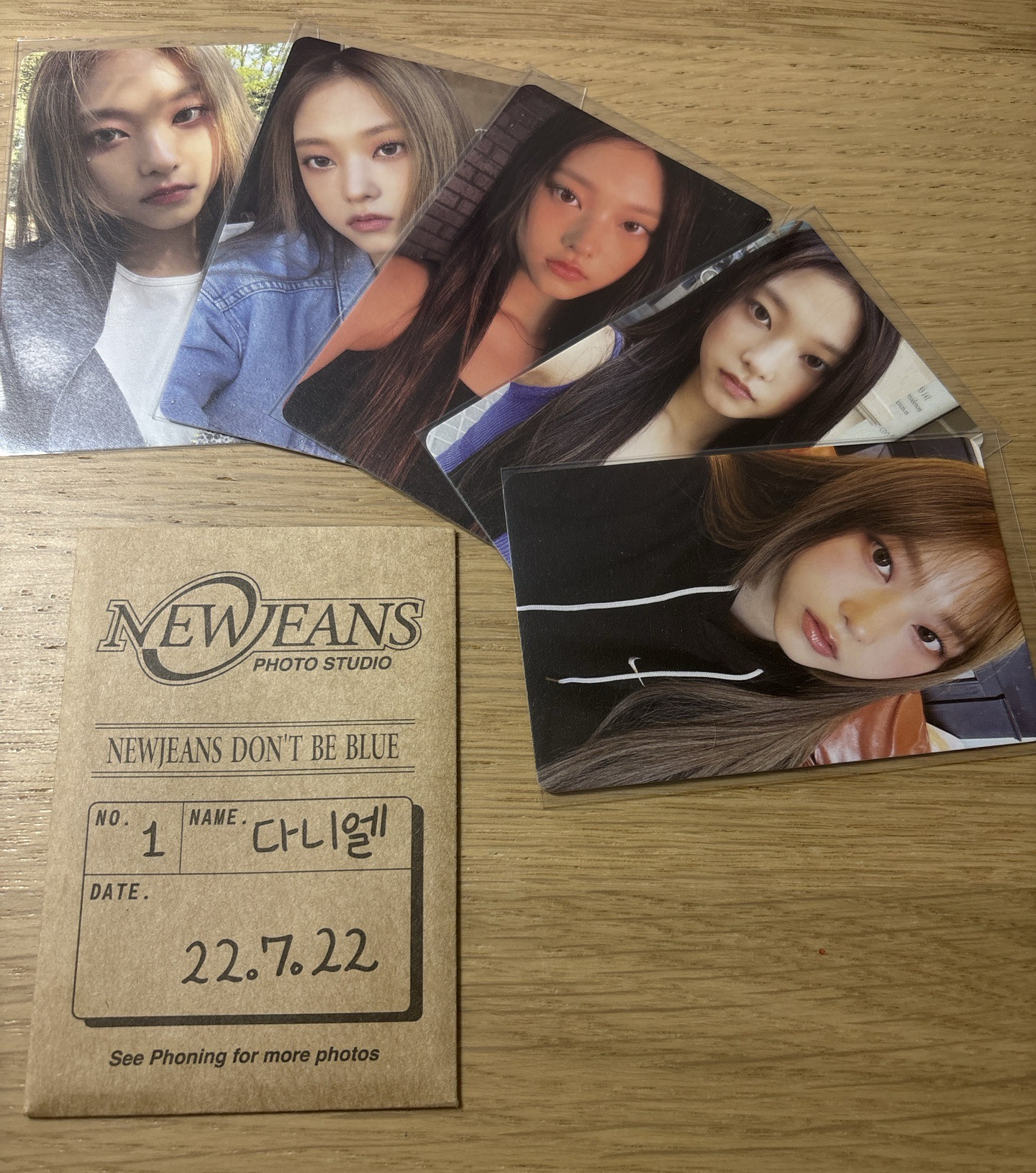 出道專藍書 Haerin VER.