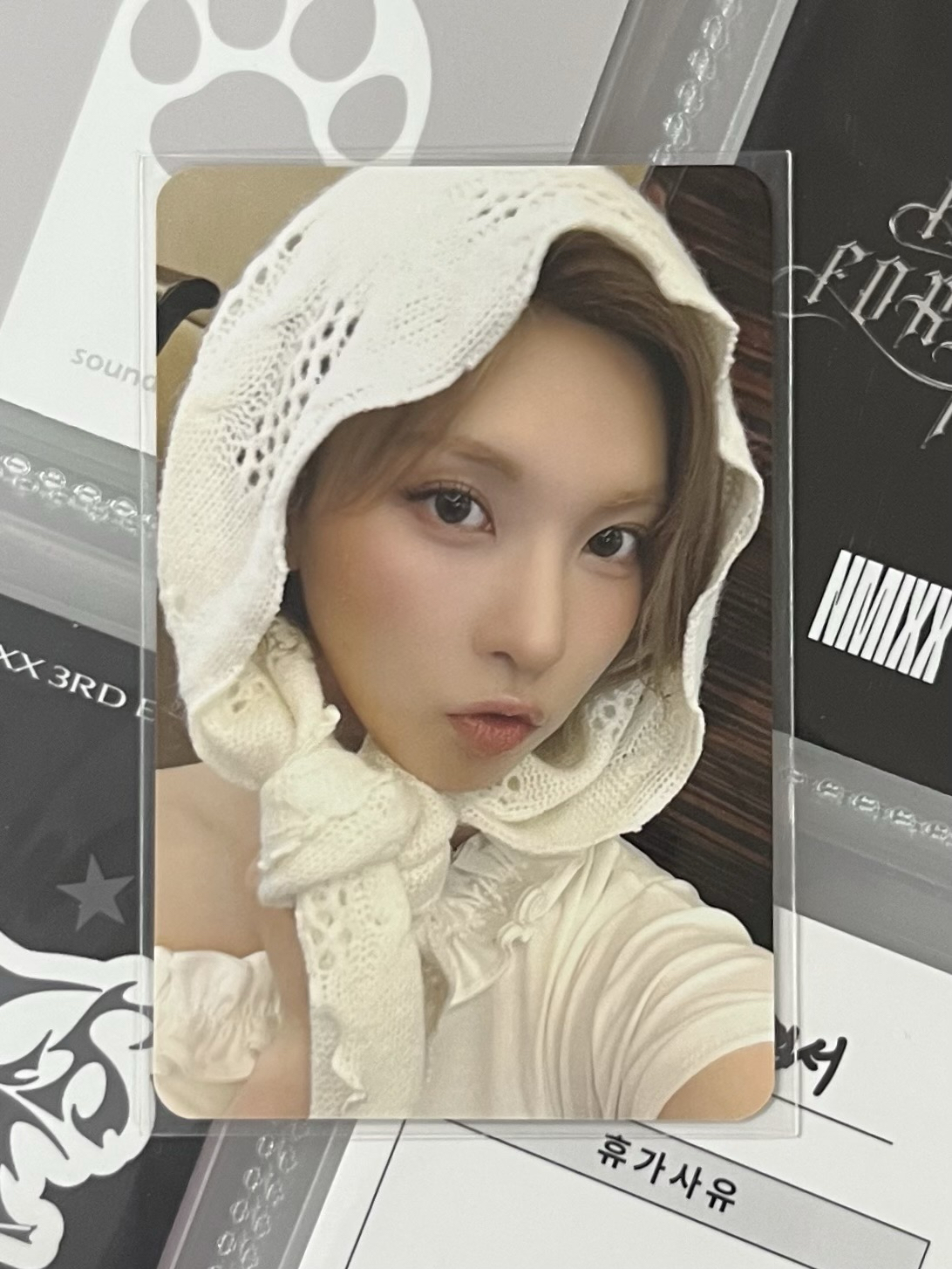 💫 NMIXX 圍巾裴