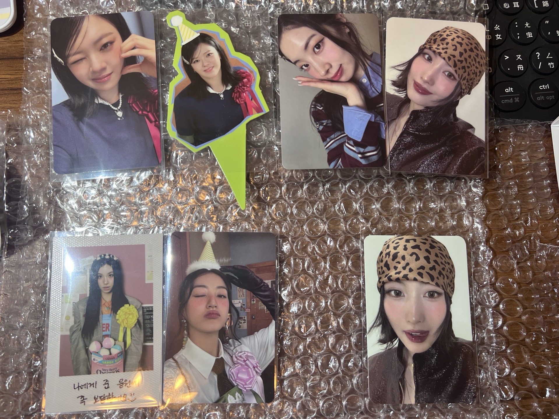 TWICE 十週年小卡區