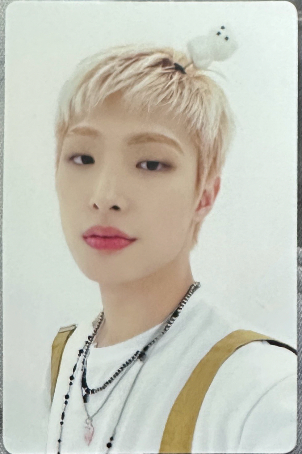 旼琦 OUTLAW 4NOLOGUE 特典卡 