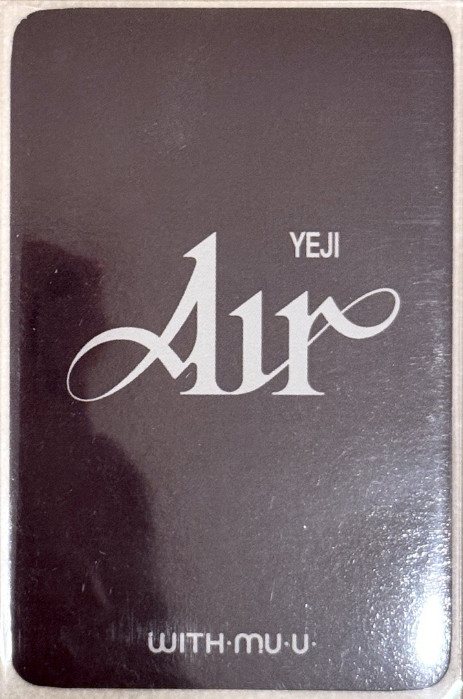 冰塊志（右邊）