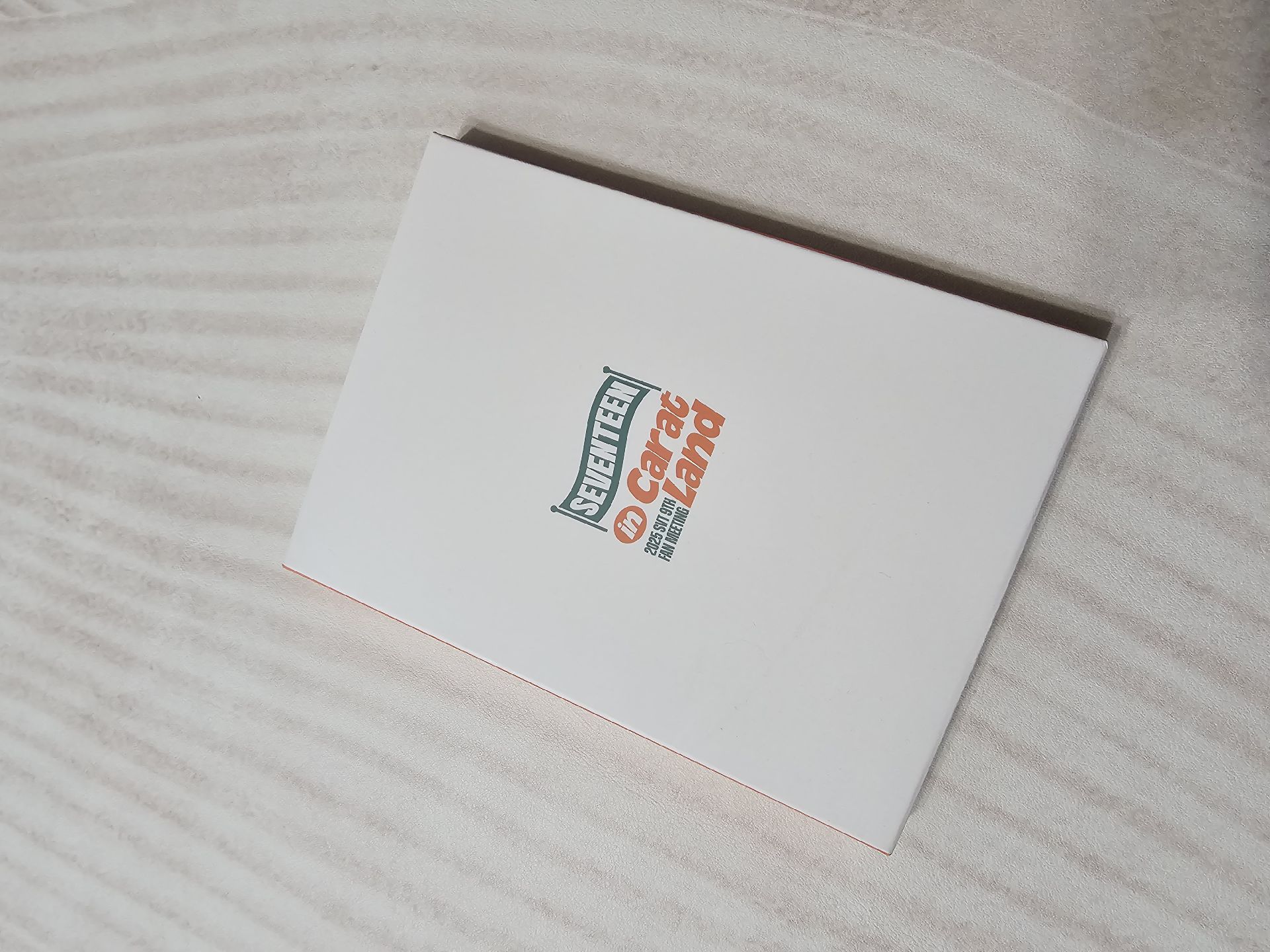 秀 克拉島旋轉立牌