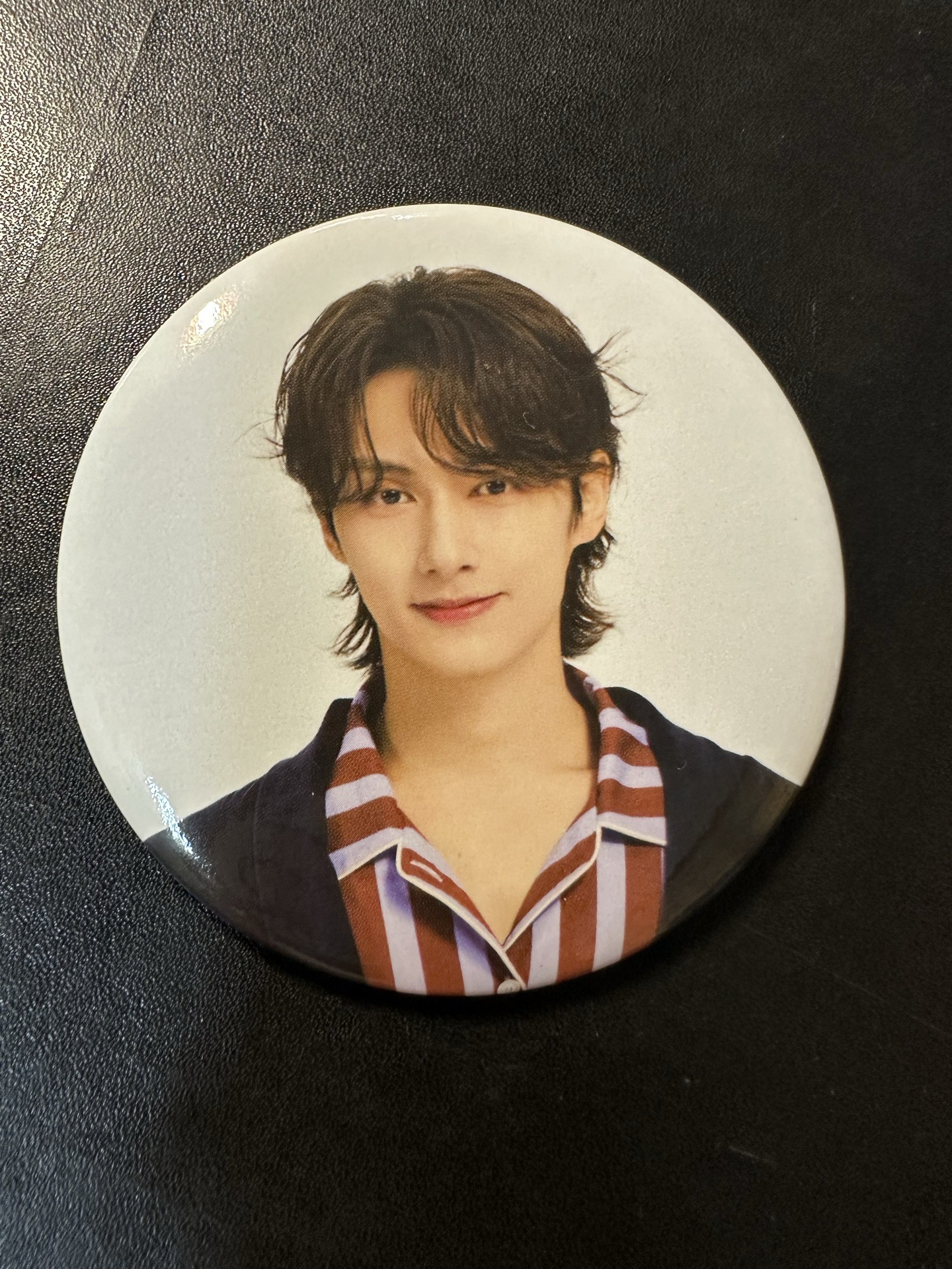 24克拉島 Jun徽章