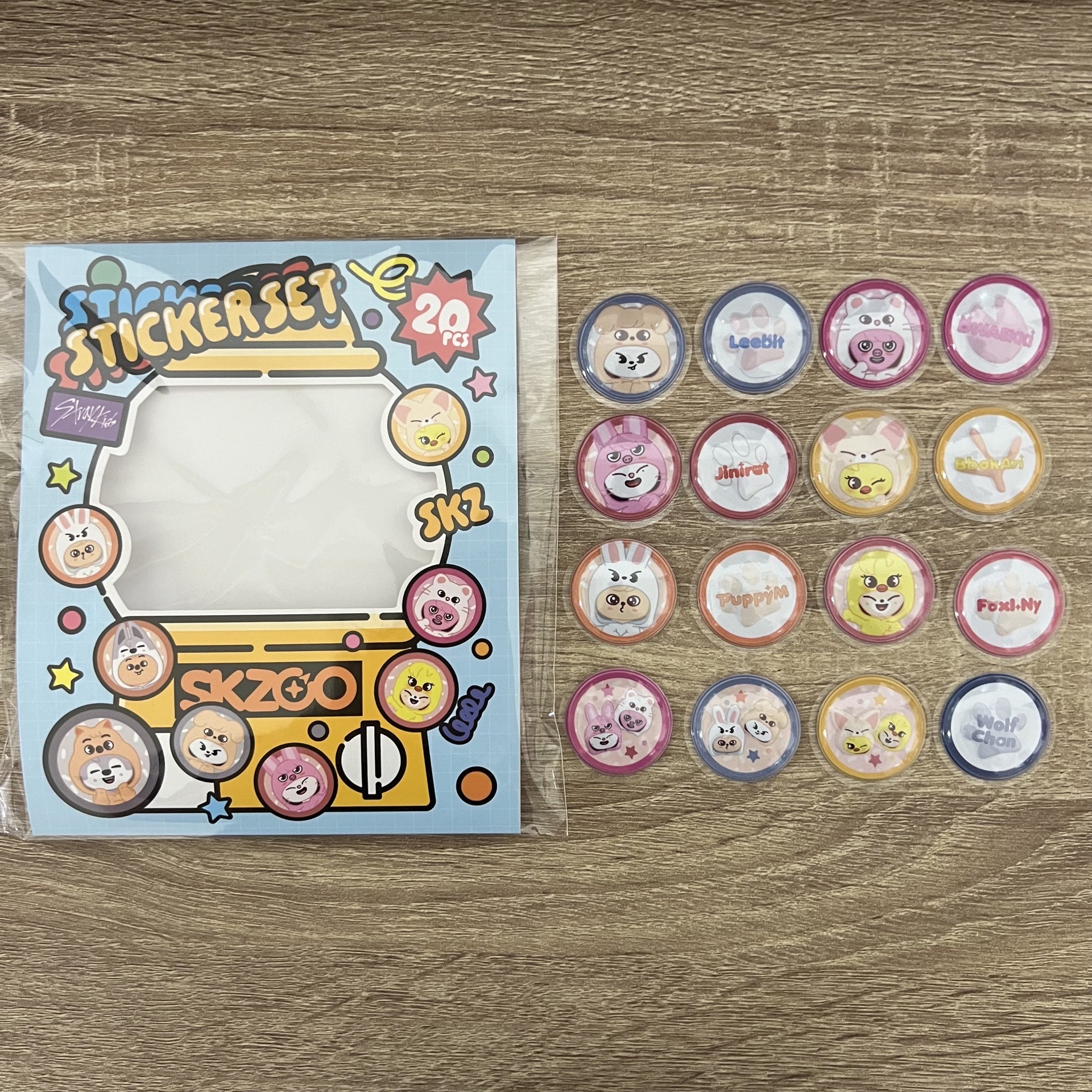 Stray kids 日本 toy world 周邊 凸凸 貼紙