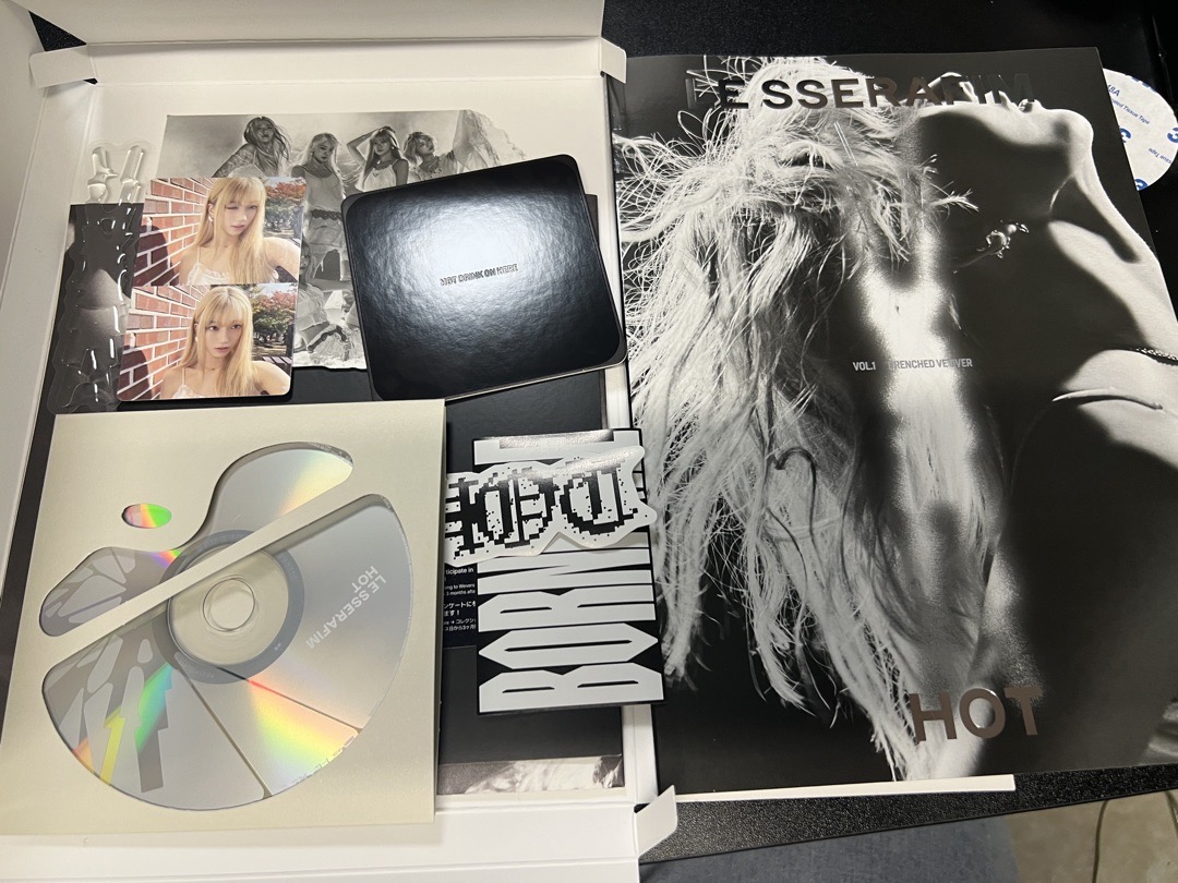 HOT專輯4張 已拆（看小卡是誰而已）