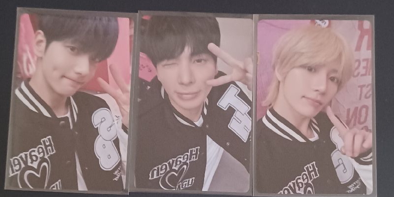 全員棒球外套戳臉臉