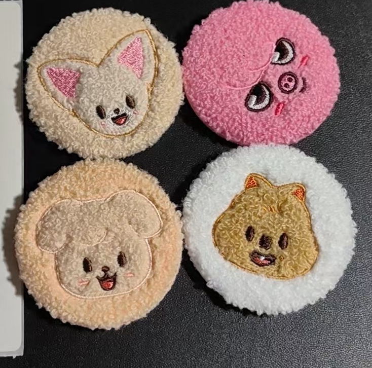 剩餘五期毛絨徽章