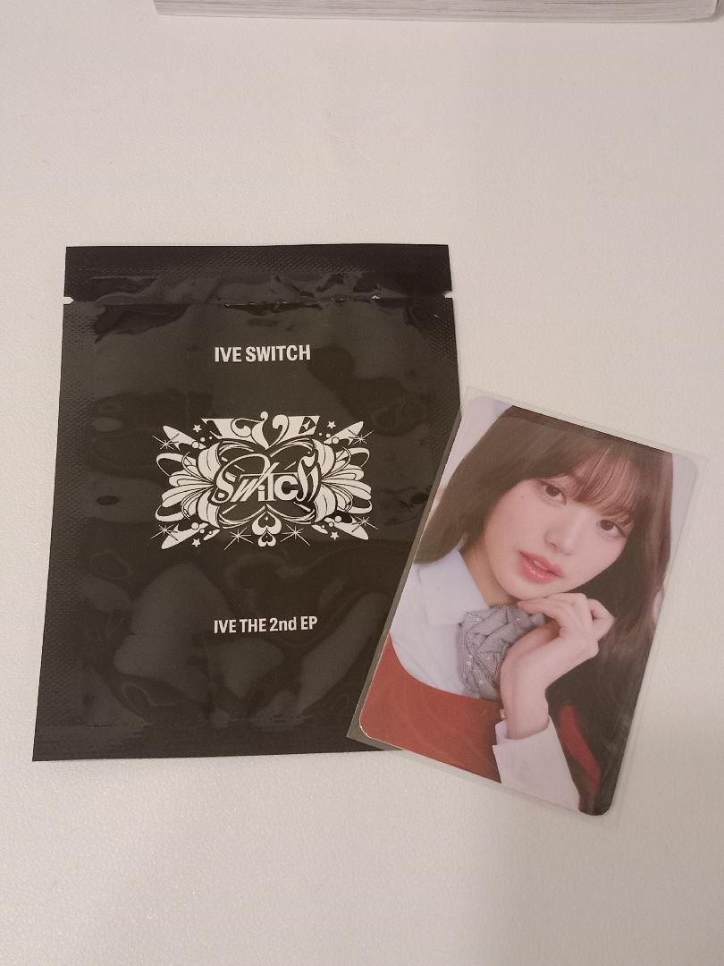 《IVE SWITCH》員卡包卡