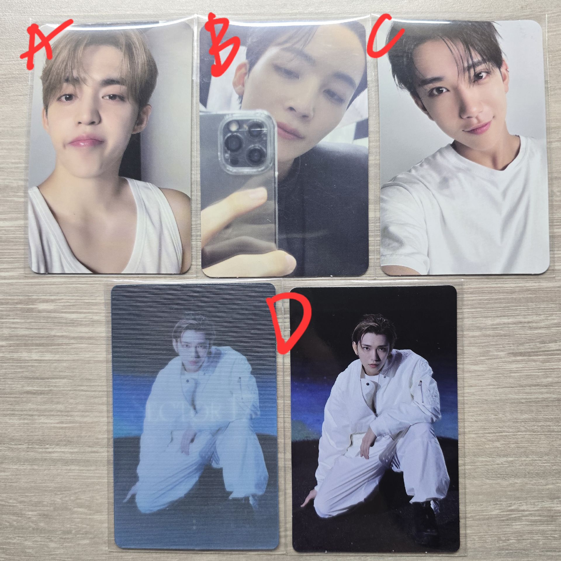 崔勝哲 S.COUPS 尹淨漢 JEONGHAN 洪知秀 JOSHUA 小卡