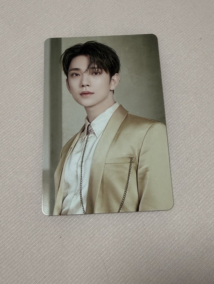 Right Here卡包隨機卡