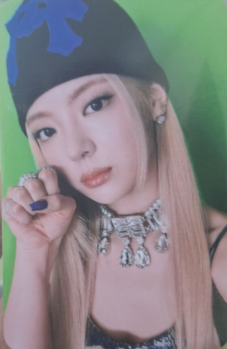 KILL MY DOUBT jyp 預售 特典卡粒