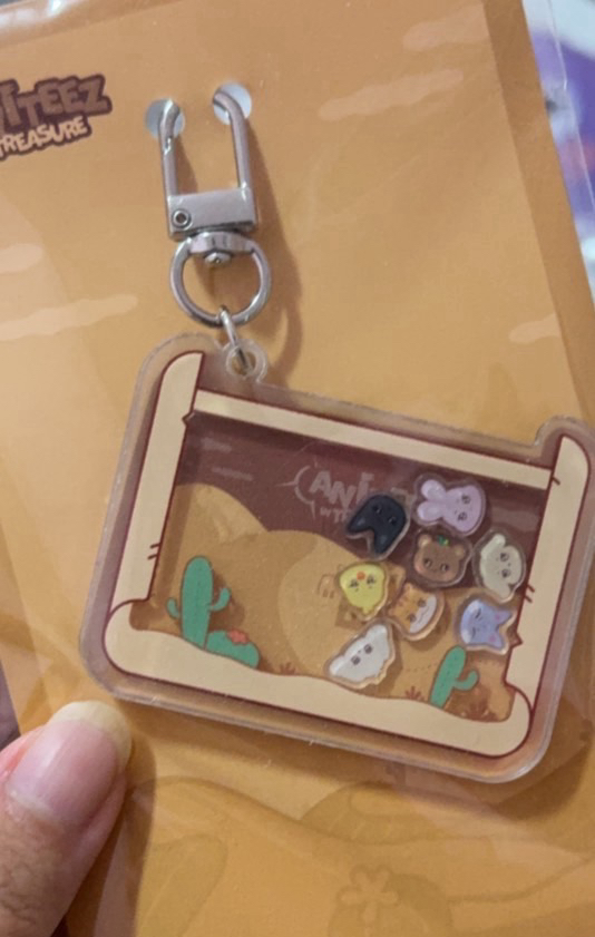 ANITEEZ IN TREASURE km 台北快閃店限定搖搖樂 鑰匙圈吊飾 