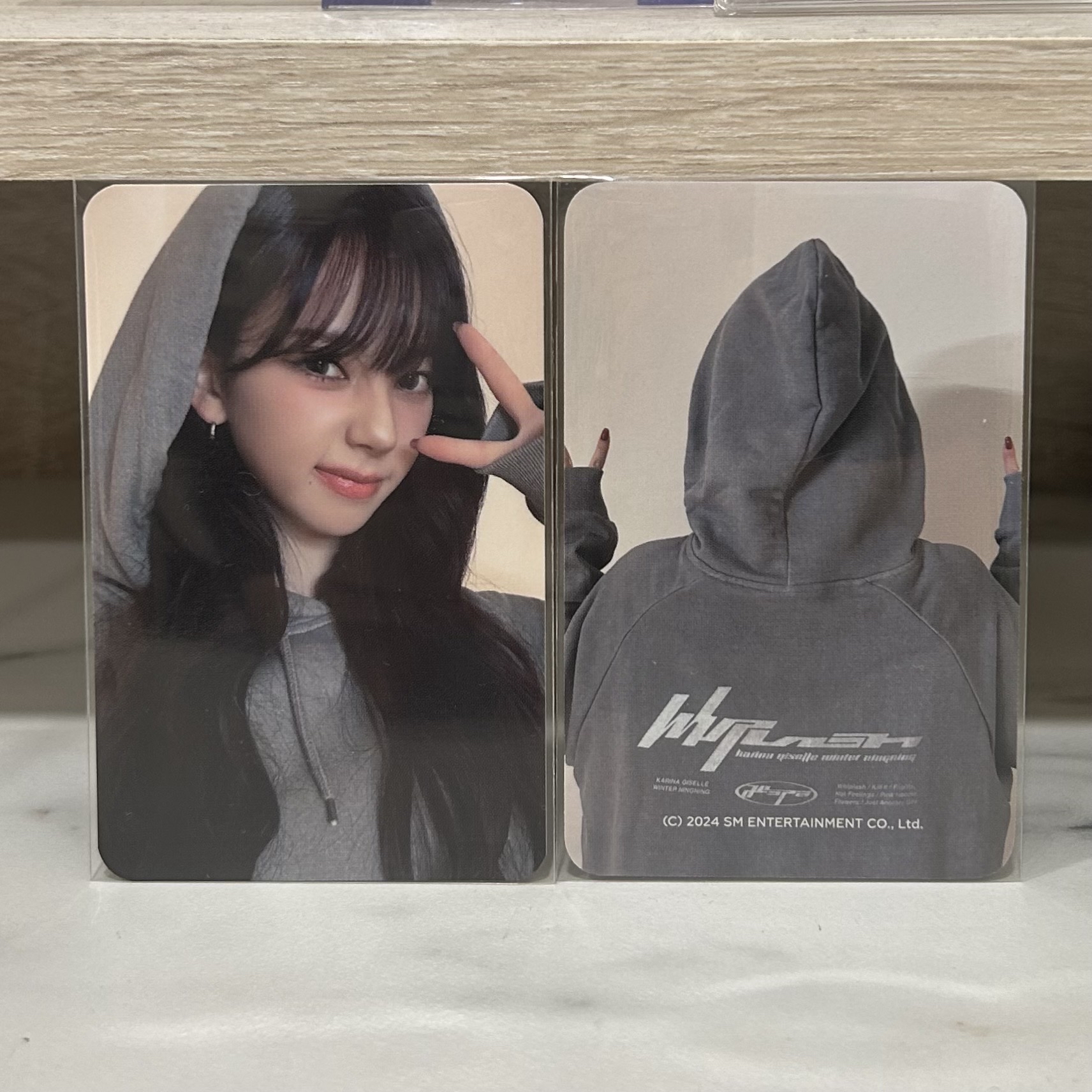 Whiplash 快閃帽T柚