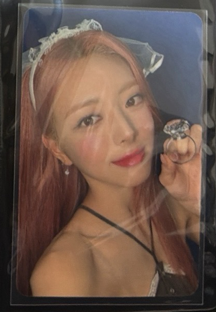 Itzy Yuna 申有娜 GWBG SR 2.0 結婚