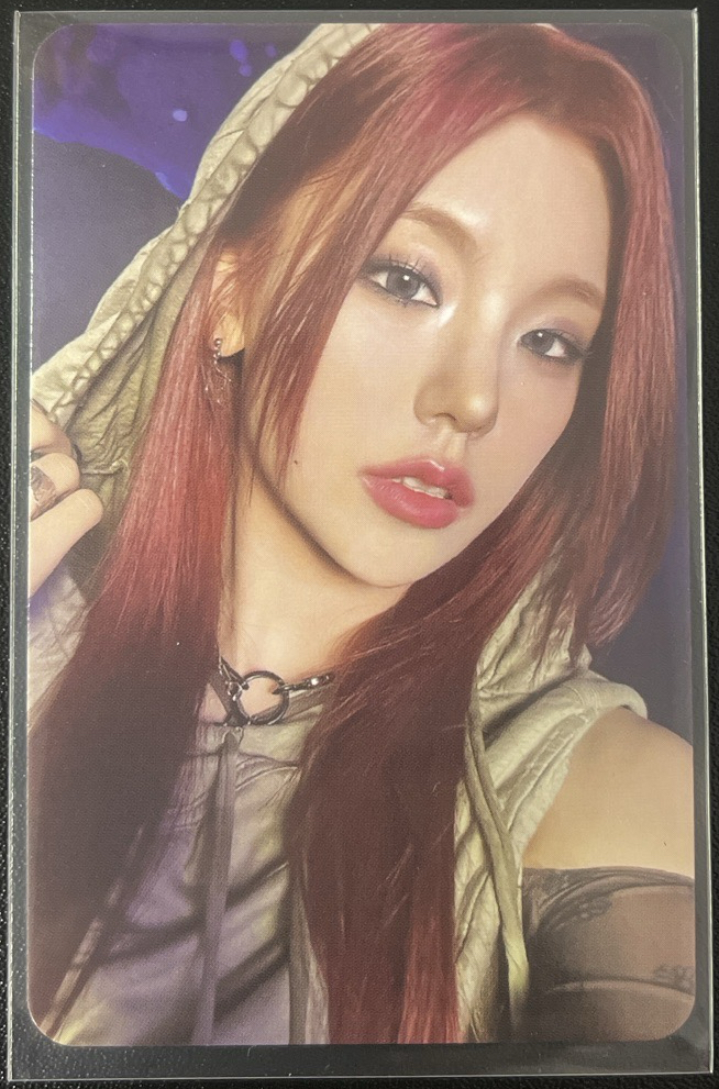 BORN TO BE 專卡 志