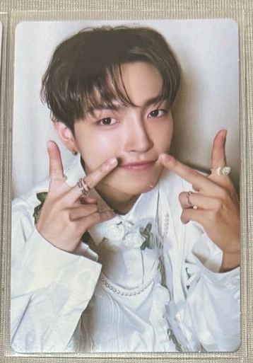 GH2 中雙手比耶 專輯卡