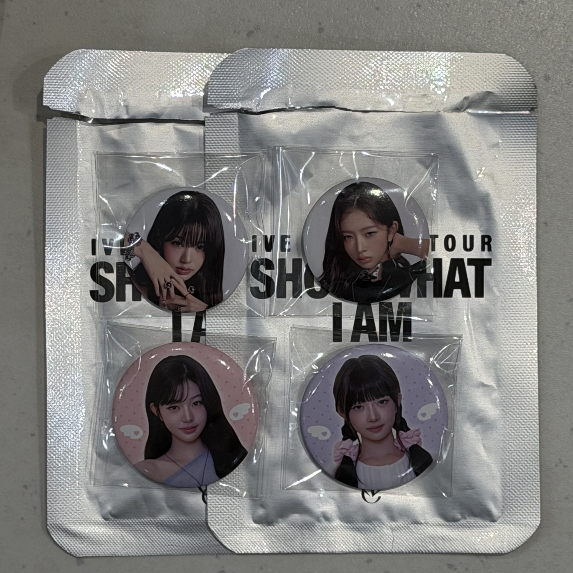 現貨 IVE二巡演唱會週邊隨機徽章