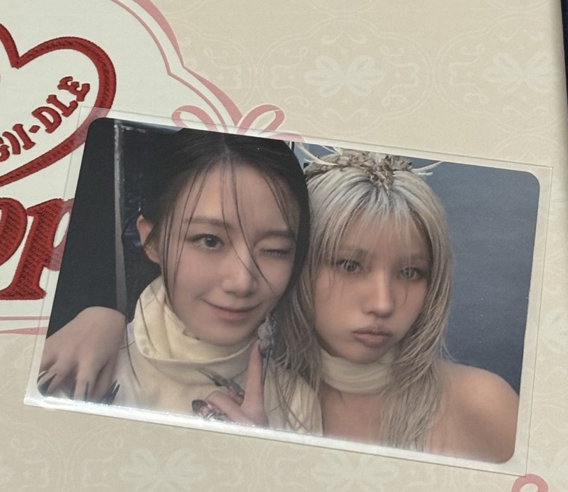 We are—隨機卡包卡 花卷