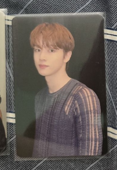 成燦側身（綁未拆專×1）