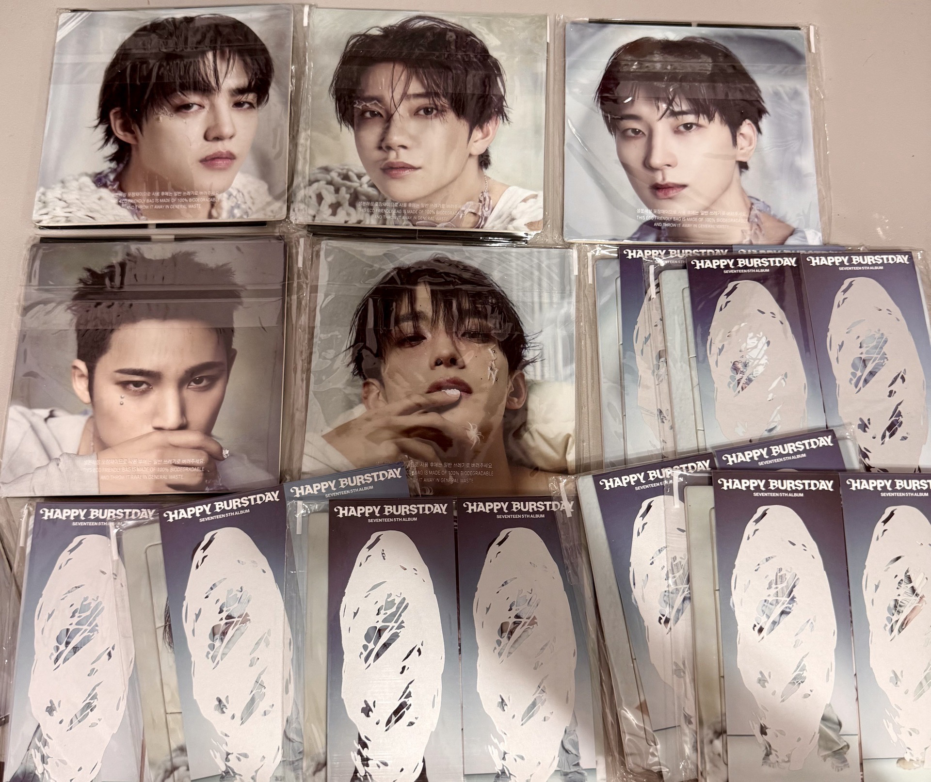 正五拼圖（含兩張刮刮卡 未刮隨機成員*2）