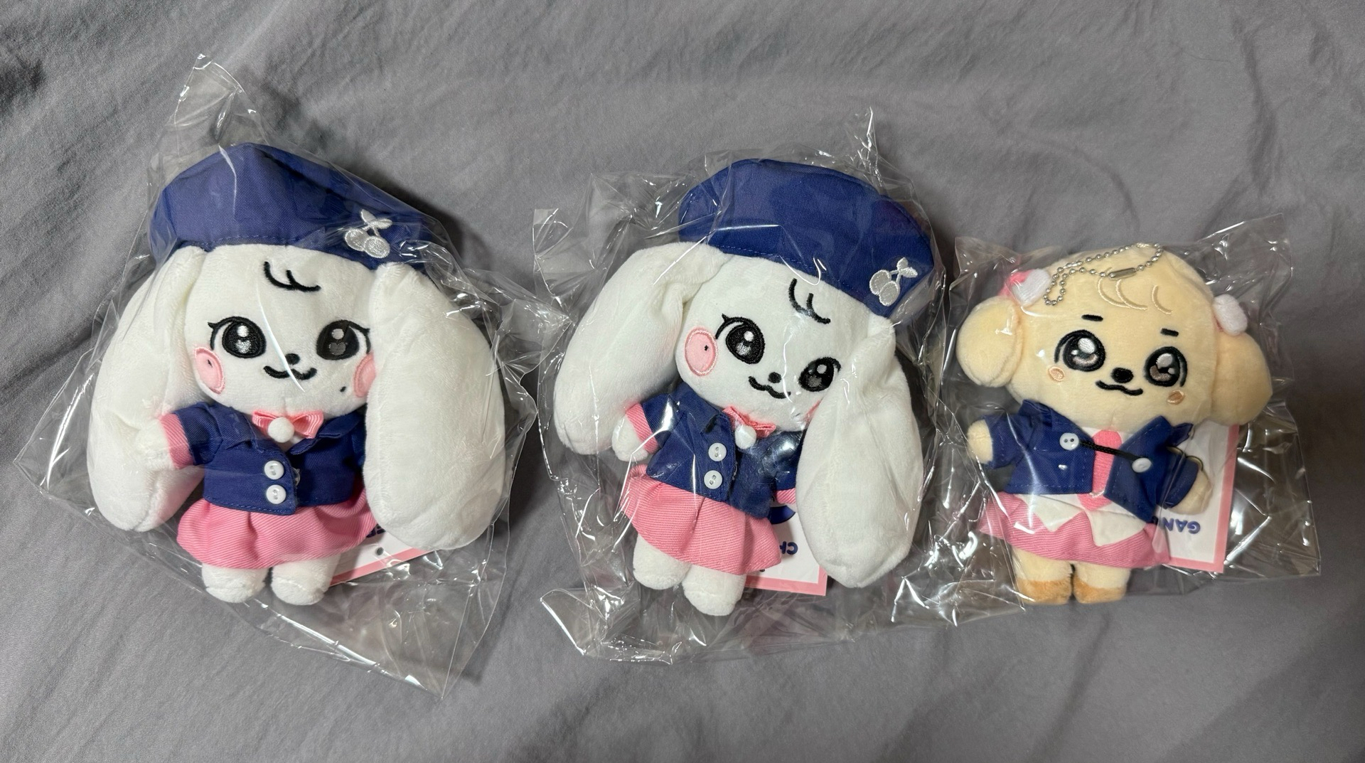 minive 校服安員娃 