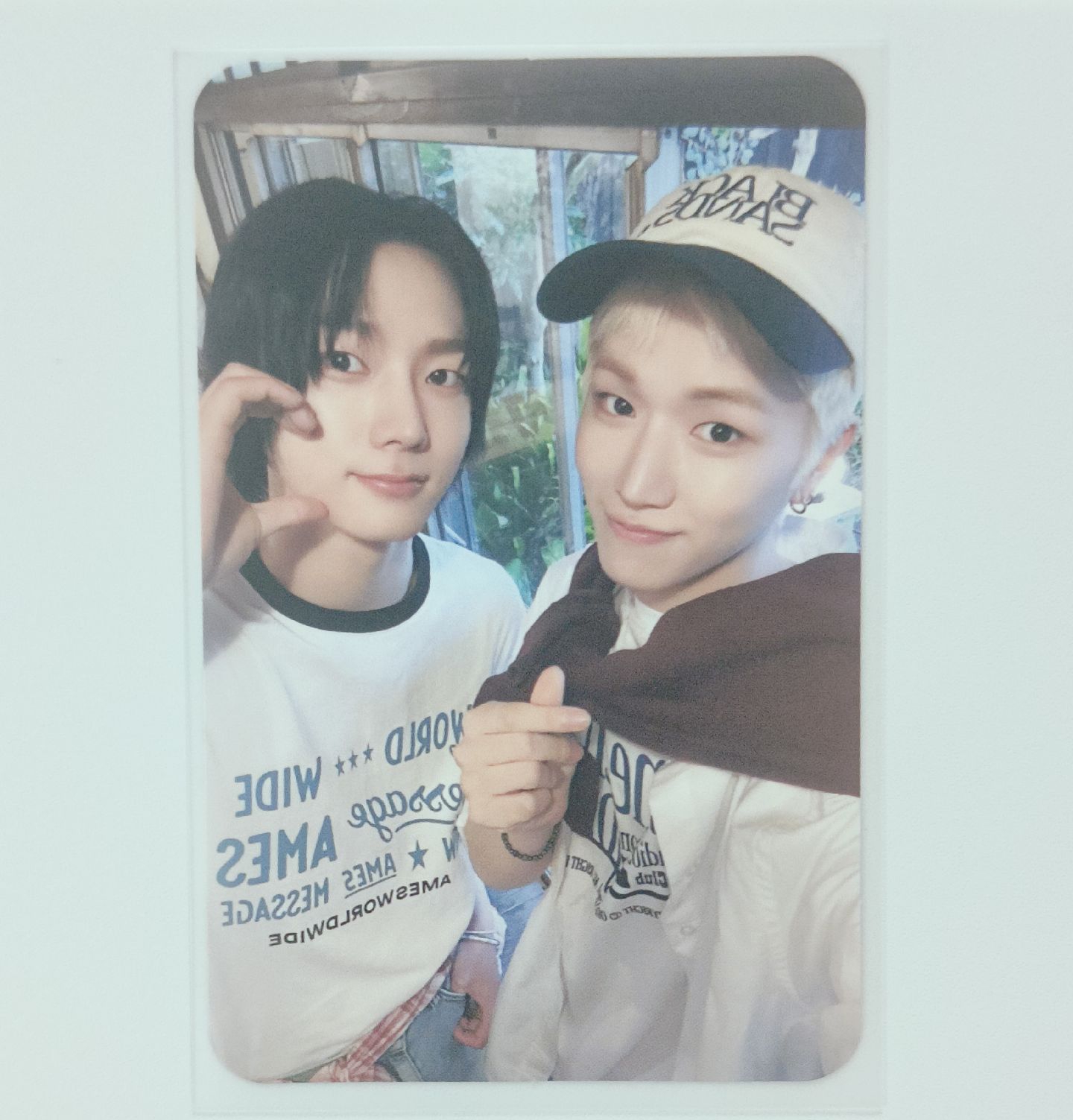 and 藍背雙人卡 12/13