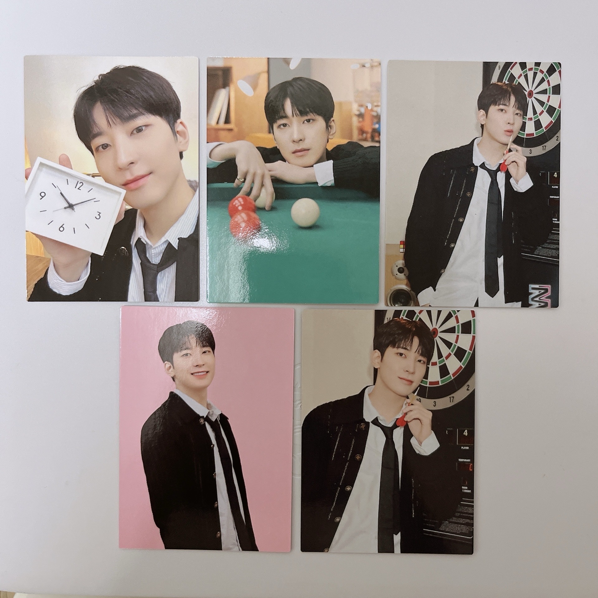 Seventeen holiday 卡包卡 圓