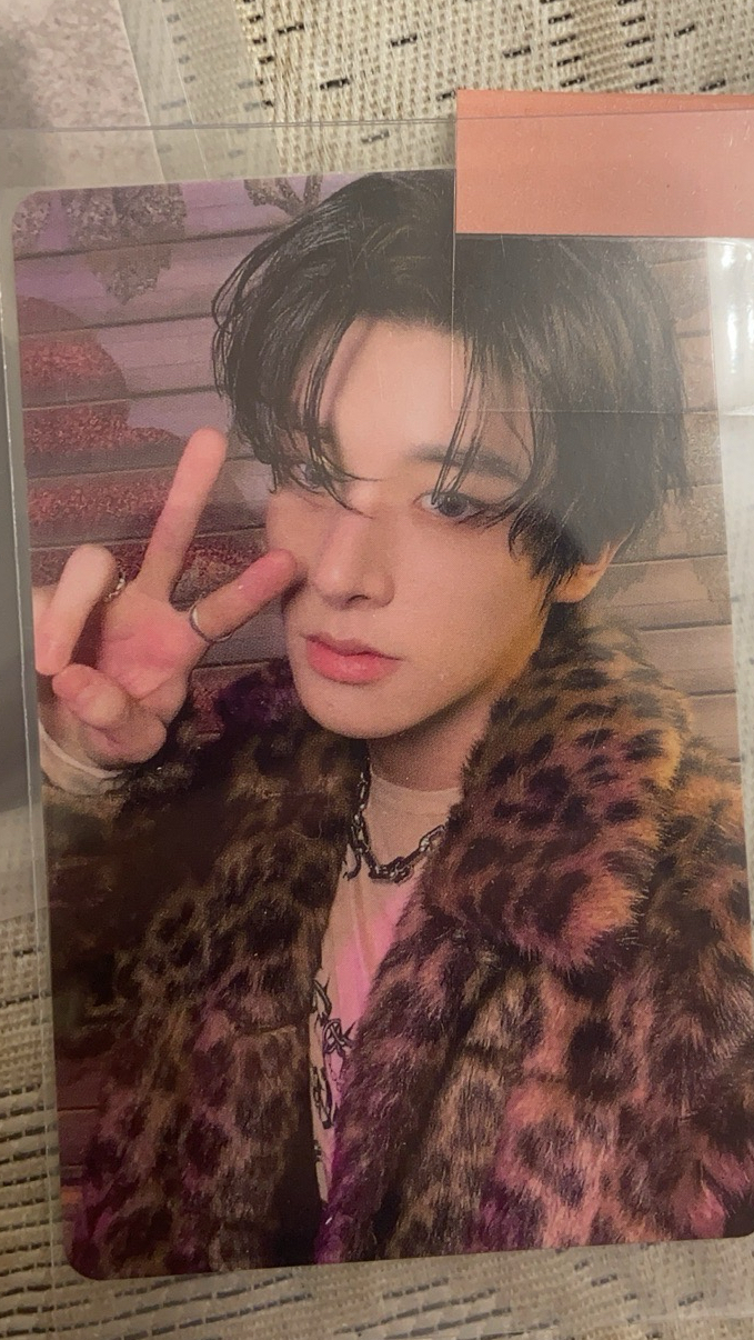 迷五 yzy 2.0簽售卡 沈載倫 豹紋比耶✌🏻