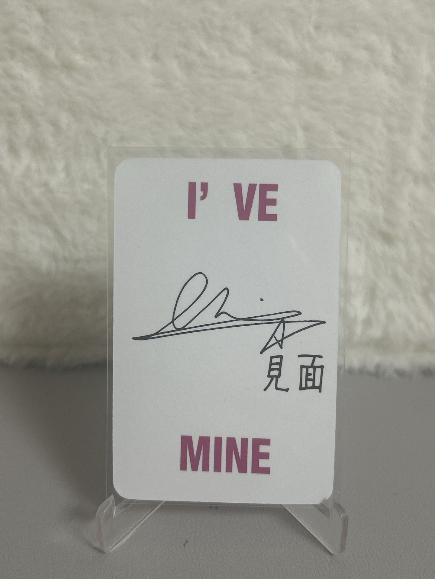 牛仔帽紅衣比七台特栗