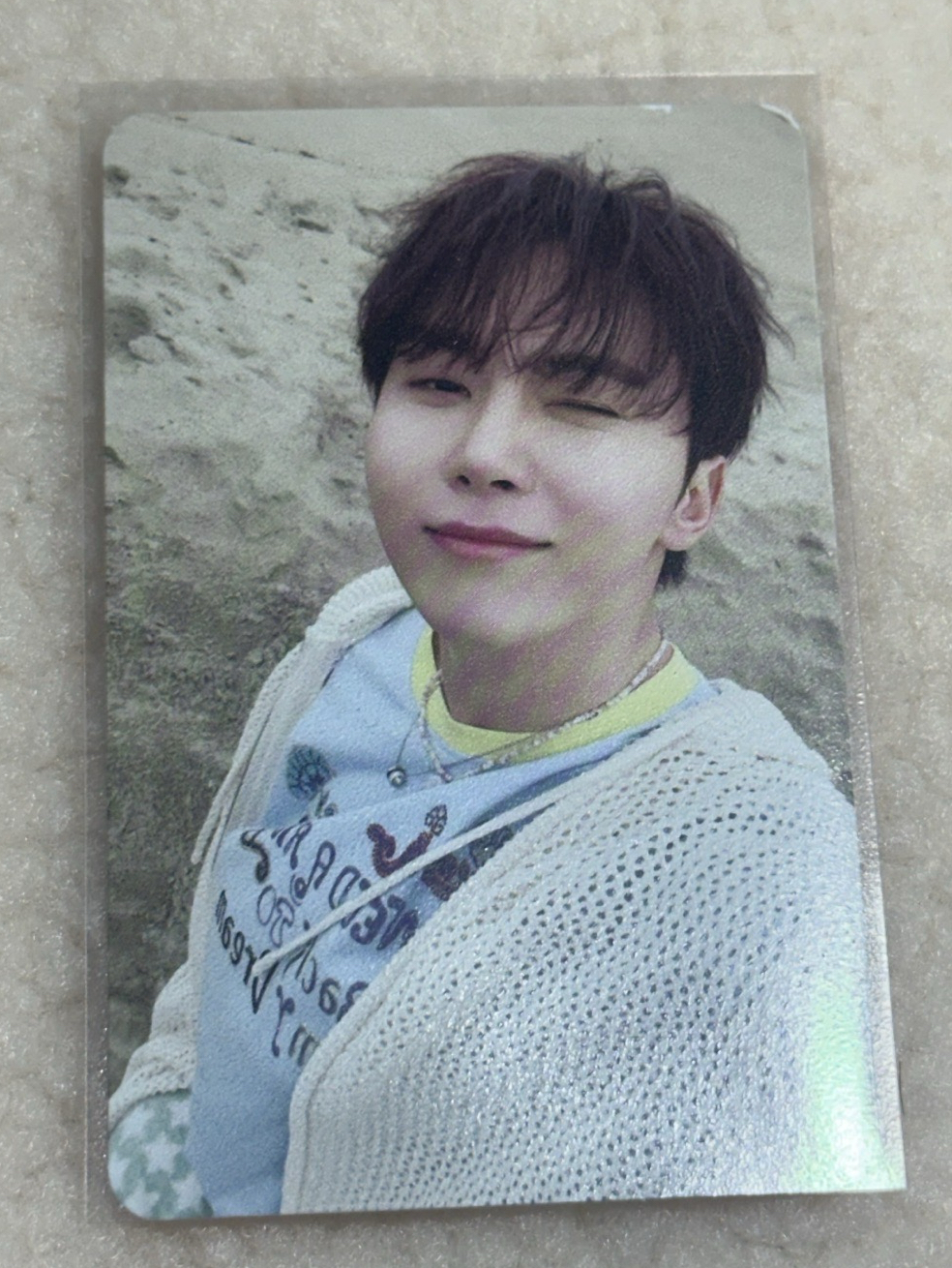 MINI12 專卡寛 睜一隻眼閉一隻眼