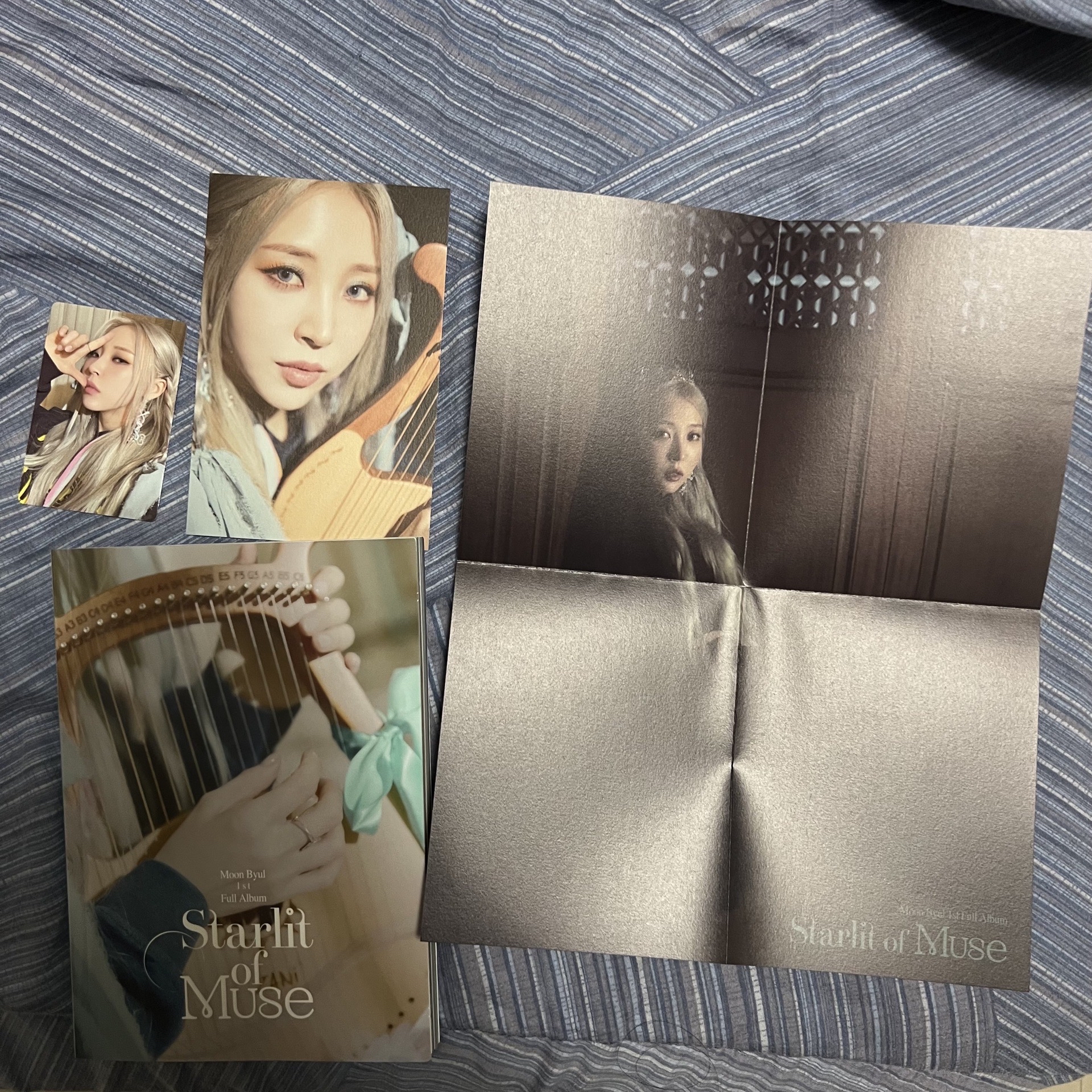 Mamamoo 媽媽木 玟星 Moonbyul Starlit of Muse 寫真書版 Photobook ver