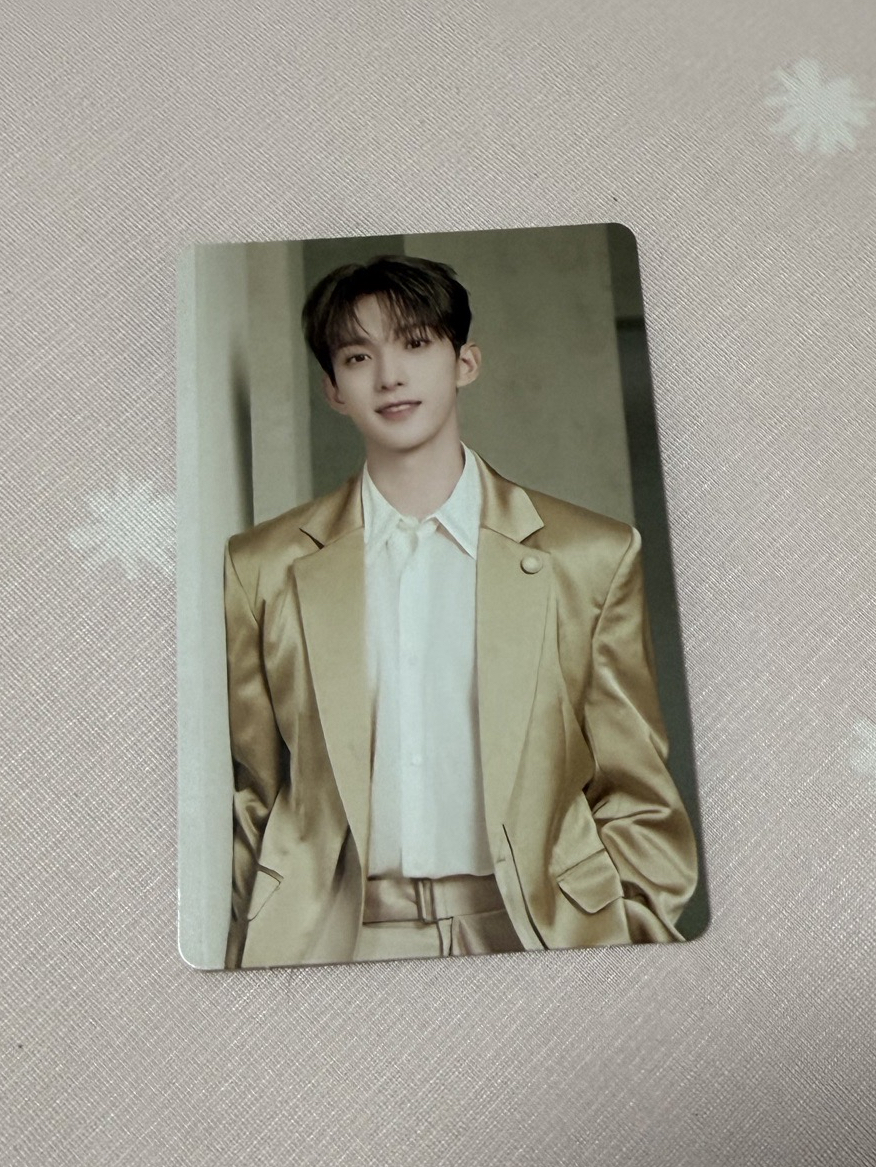 Right Here卡包隨機卡