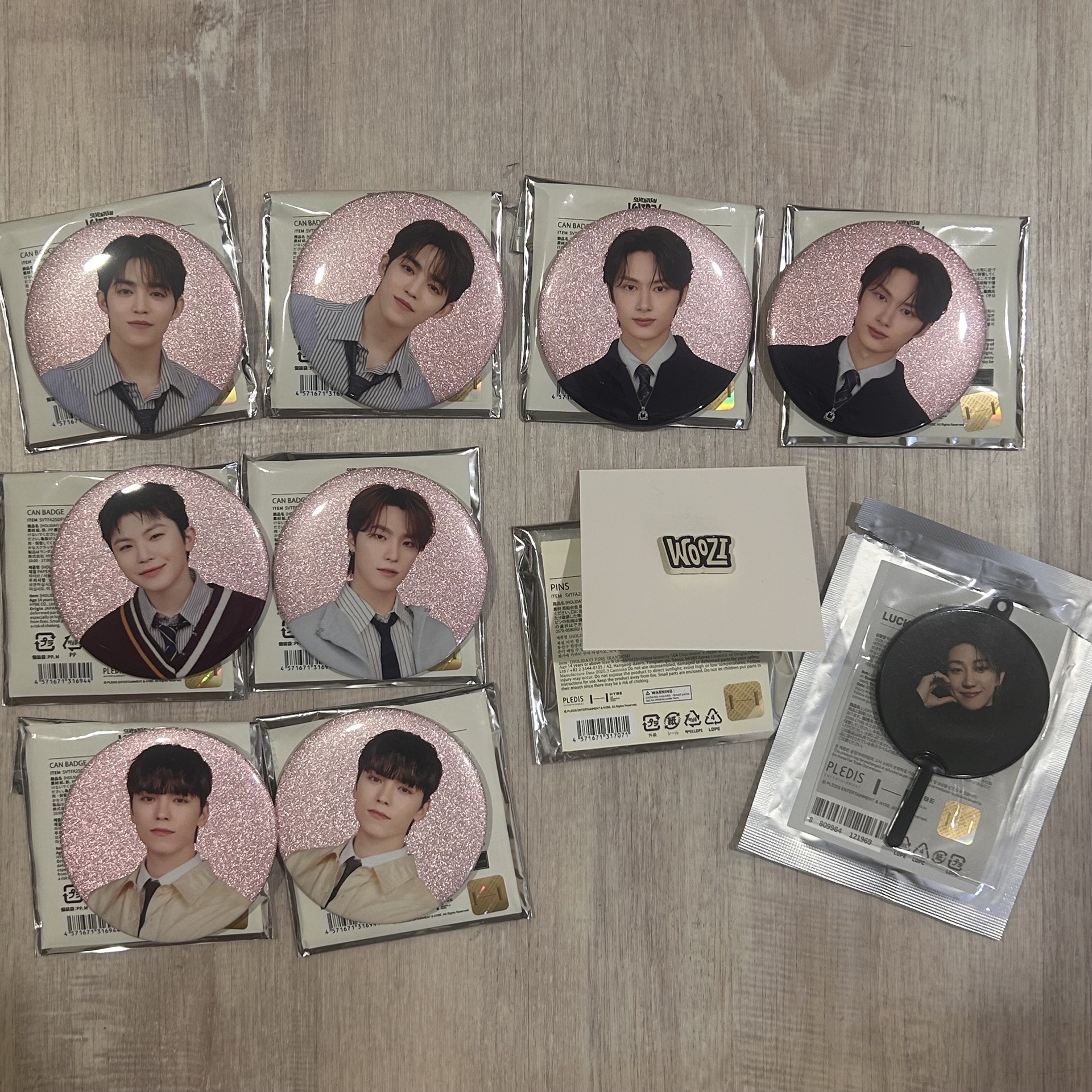 25’ 飯咪隨機徽章