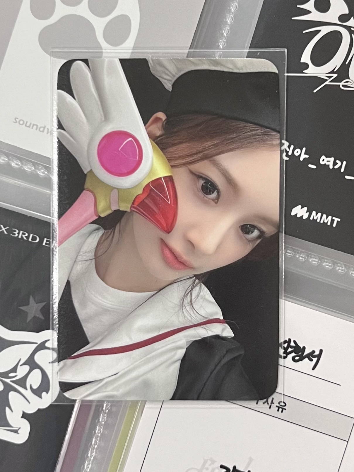 NMIXX 小櫻薛 中背