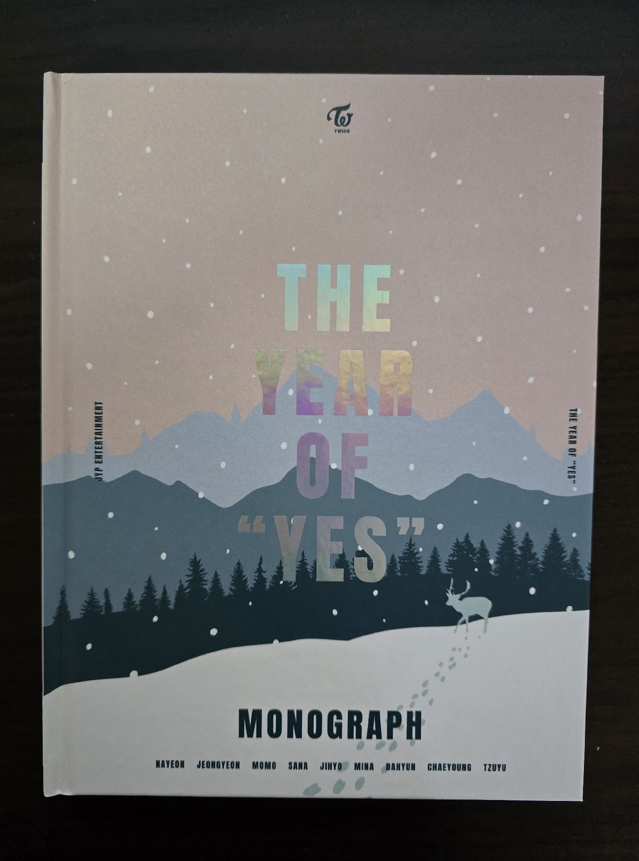 TWICE-THE YEAR OF YES MONOGRAPH (含卡)