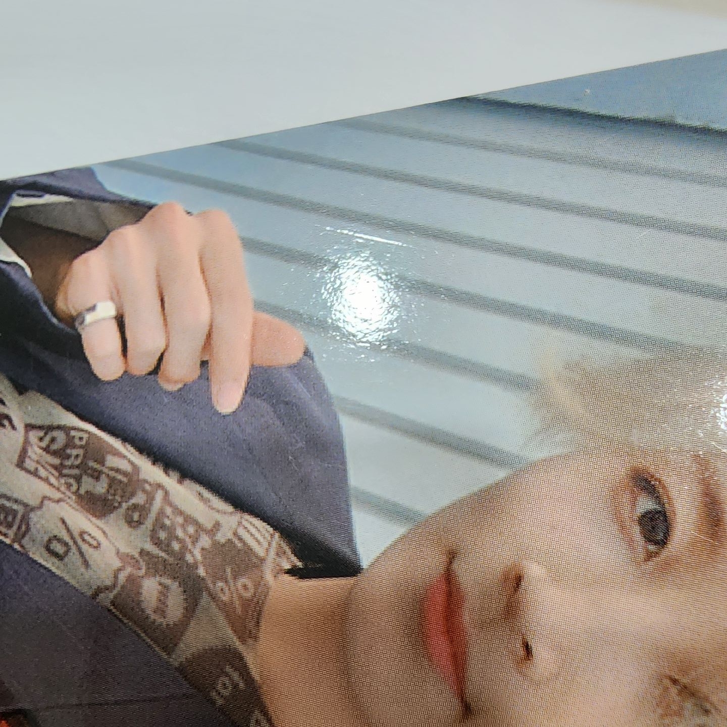 左3大損不單出 賣場任5張漢卡可購買